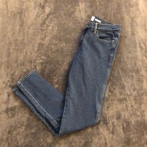 Gilly Hicks Sydney Cheeky Stretch Medium Wash Jeggings - Size 4